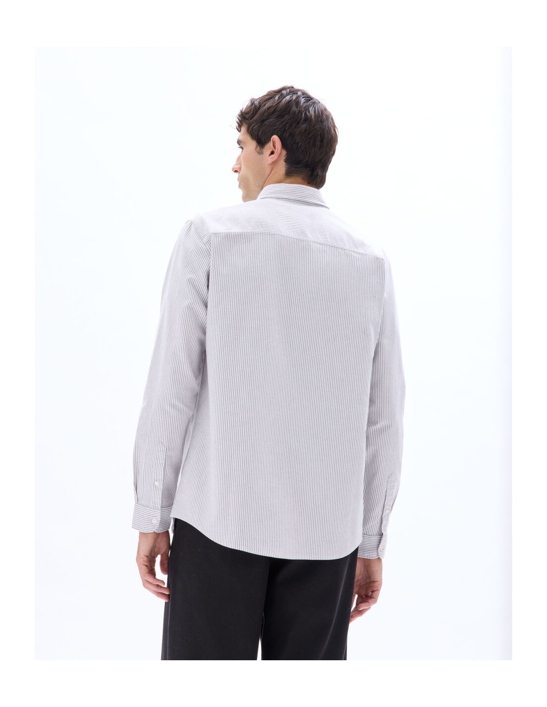 Chemise regular à rayures 100% coton... Chemise regular à rayures 100% coton...