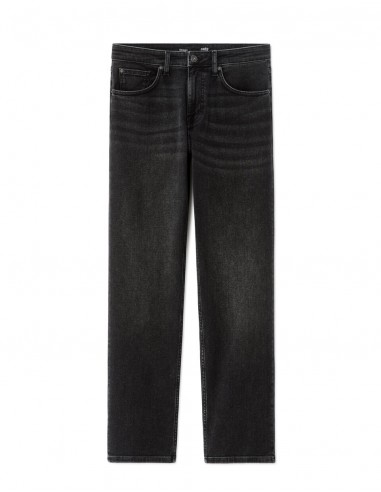 Jean straight indéformable